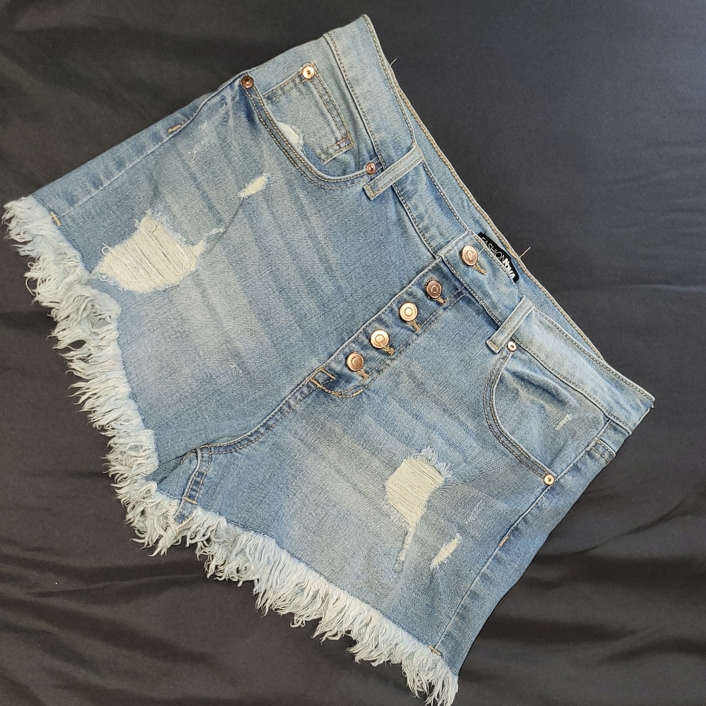 Fashion nova shorts
